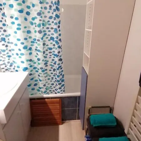 De Charme, Garage, Terrasse, Piscine 아파트