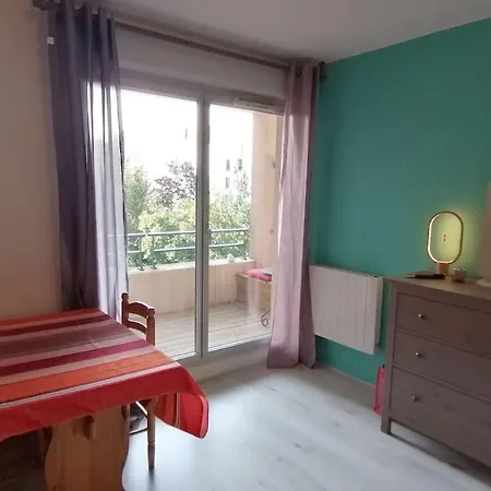 De Charme, Garage, Terrasse, Piscine 아파트 *